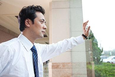  国产动画电影《深海》“粒子水墨”特辑 年内上映